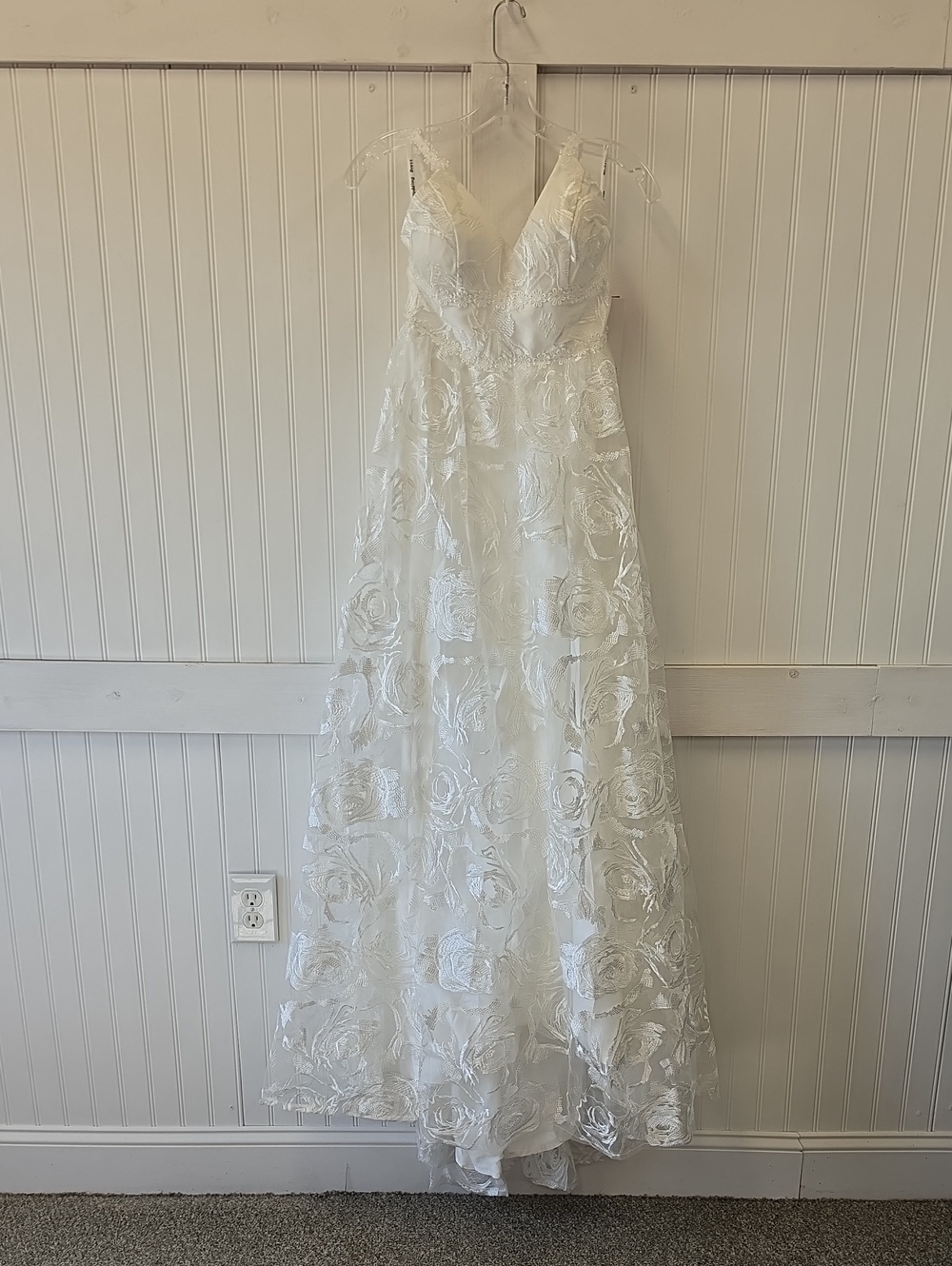 VIP NWT Wedding White Floral Lace Cross Daisy Strap Maxi Gown Dress Size 8